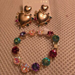 Costume bracelet in hues pink, blue gold with heart coordinating earrings